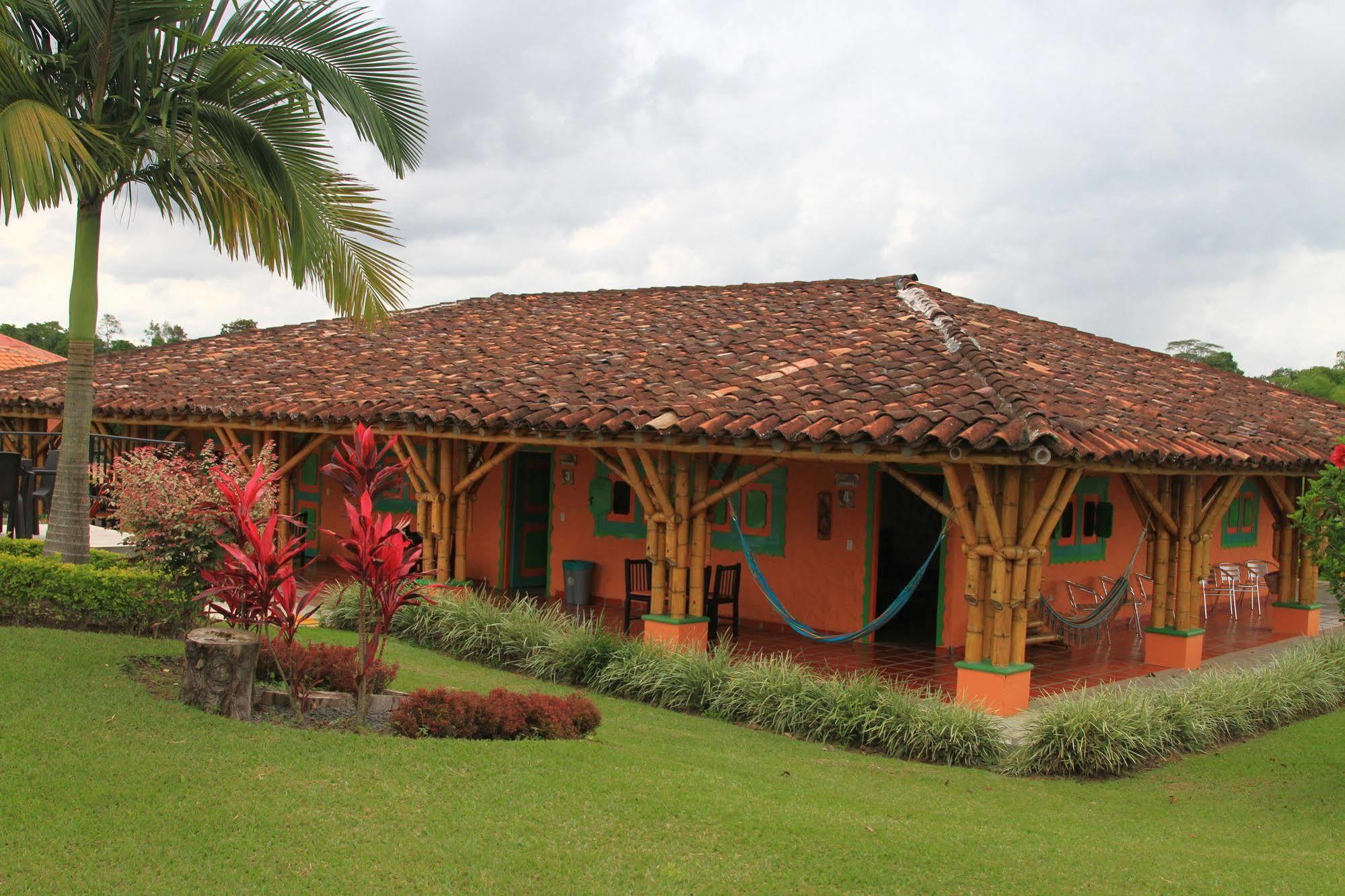 Hotel Parque De Los Arrieros Montenegro Extérieur photo