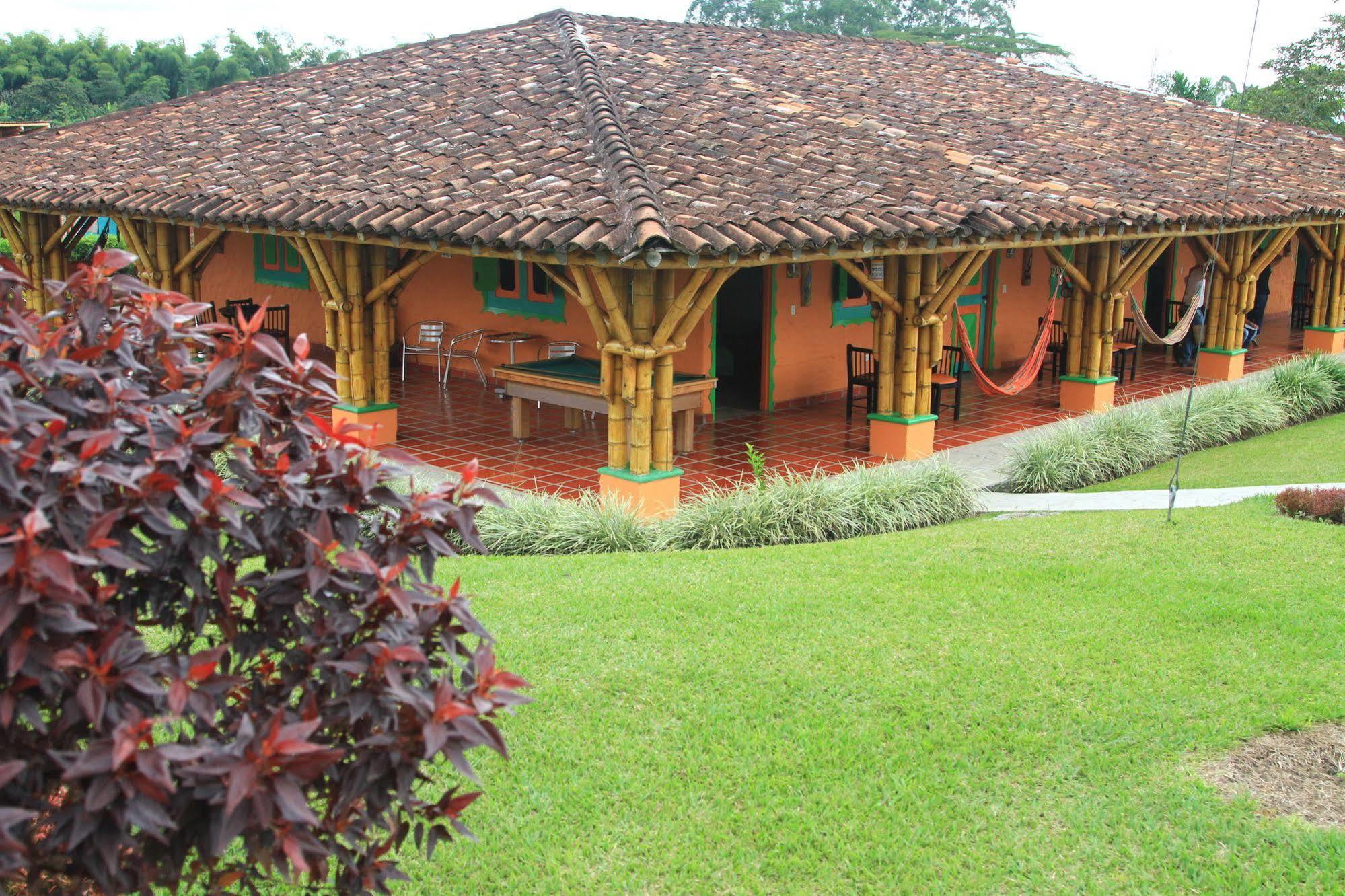 Hotel Parque De Los Arrieros Montenegro Extérieur photo